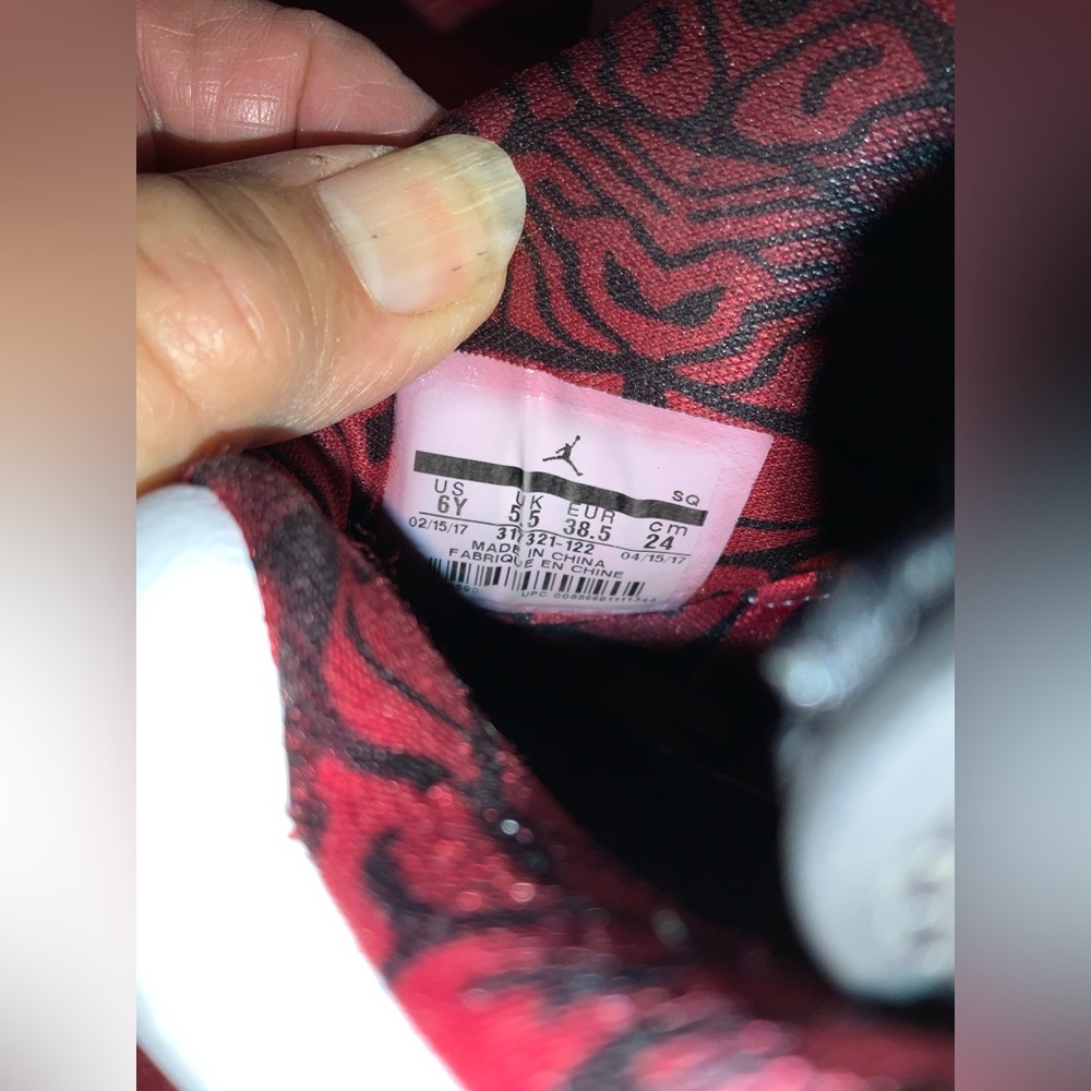 NIKE - Picture 5 of 7